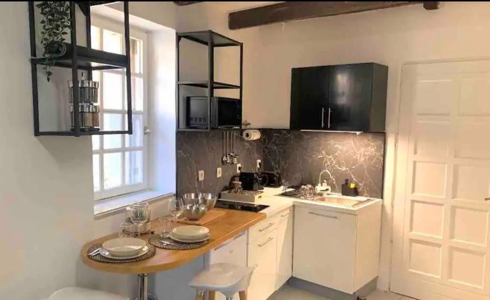 Le Viala, Dans Le Centre Historique De Appartement Hyères